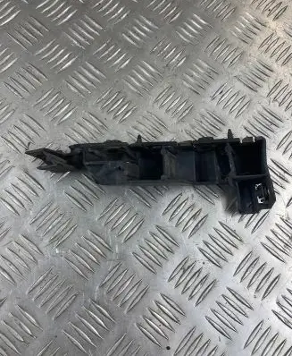 Audi A6 S6 C7 4G Front bumper mounting bracket 4G0807284