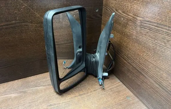 Iveco Daily 3rd gen Front door electric wing mirror 0156268