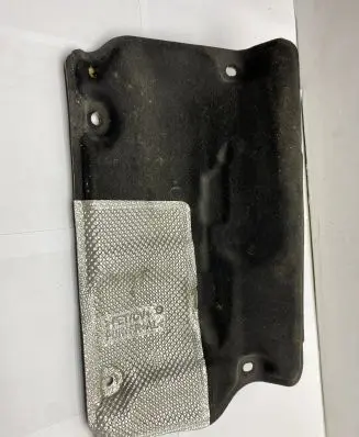 Volvo XC90 Heat shield in engine bay 31353956