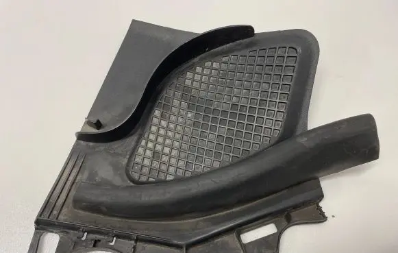 Mercedes-Benz GLA H247 Wiper trim A2478309901