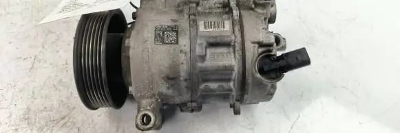 Volkswagen PASSAT B8 Air suspension compressor 