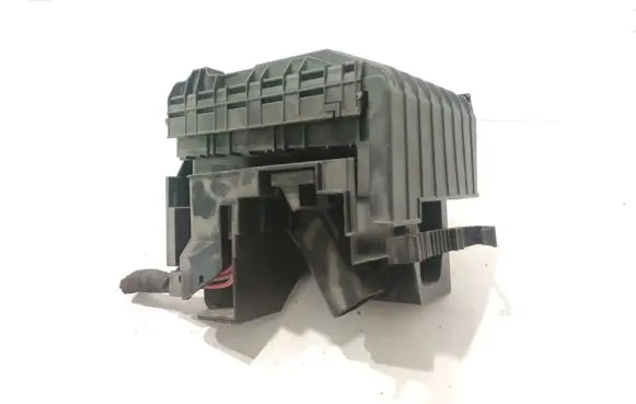 Volkswagen Touran I Fuse box set 017181301