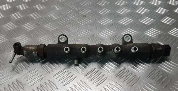 Lexus IS 220D-250-350 Fuel main line pipe