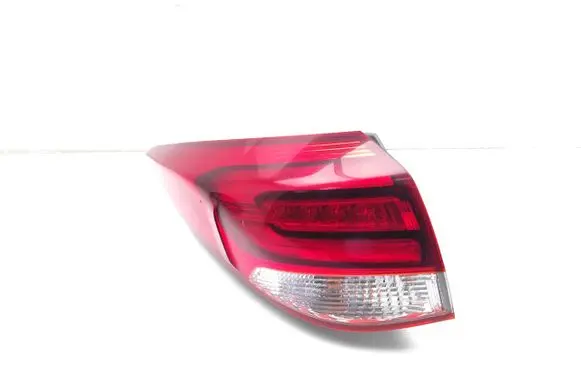 Hyundai i40 Rear/tail lights 924013Z5