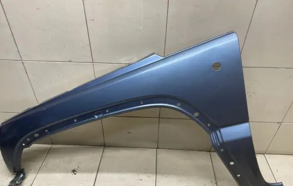 Jeep Cherokee III KJ Fender