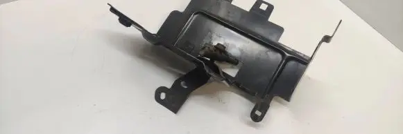 Battery bracket