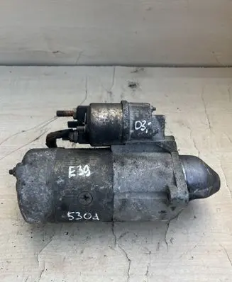 BMW 5 E39 Starter motor 2247391