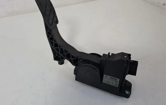 Volkswagen Polo IV 9N3 Accelerator throttle pedal 6Q1721503D