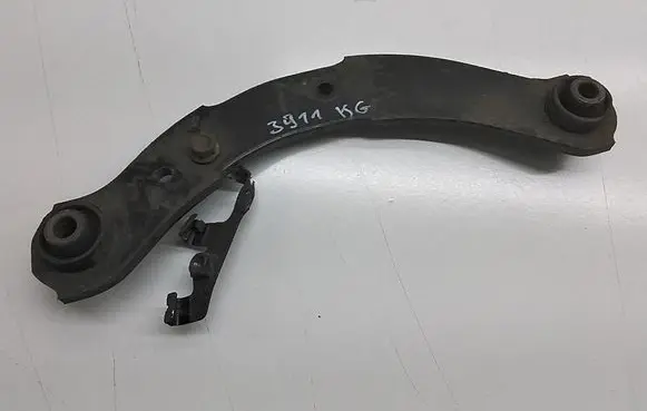 Mitsubishi Outlander Rear control arm 4110A140