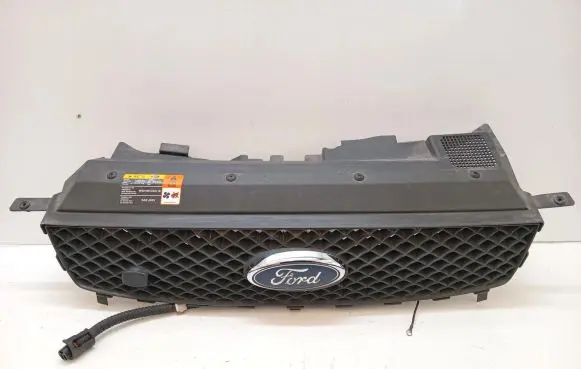 Ford C-MAX I Front grill 3M51-R8200-A