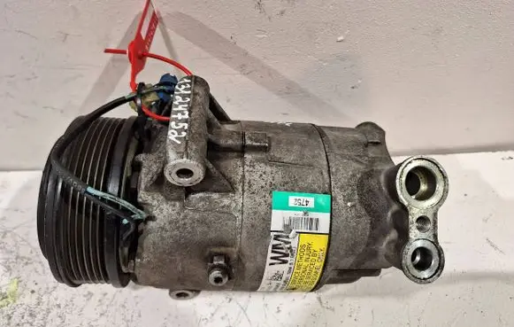 Opel Zafira B Air conditioning (A/C) compressor (pump) 13124752