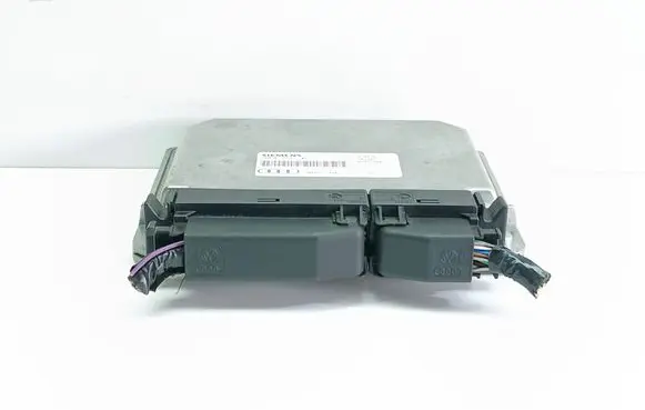 Audi A4 S4 B5 8D Engine control unit/module 5WP4251 3B0907557A 702402