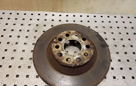 Volkswagen PASSAT B8 Rear brake disc