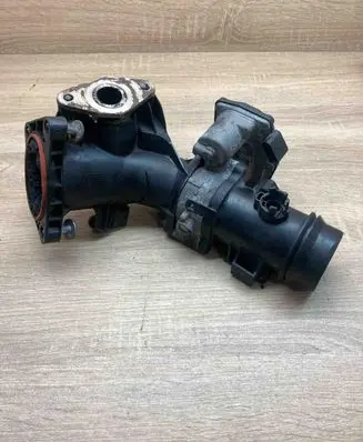 BMW 3 F30 F35 F31 Intake manifold 7810752 7810765 7807991