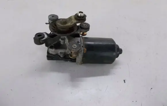 Mazda 323 F Front wiper linkage and motor 