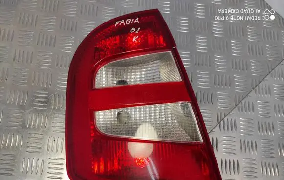 Skoda Fabia Mk1 (6Y) Rear/tail lights ZSB6Y6945095