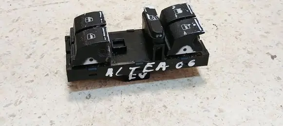 Seat Altea Electric window control switch 1K4959857