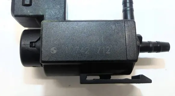 BMW 3 E90 E91 Valve vacuum 7223410
