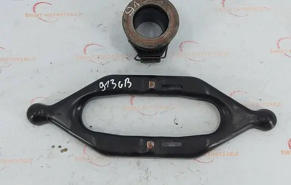 Jeep Cherokee Clutch release arm fork 52107555