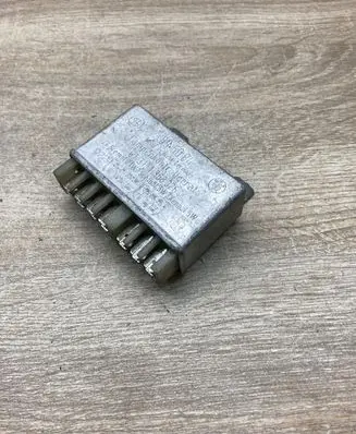 BMW 3 E30 Other relay 1368326