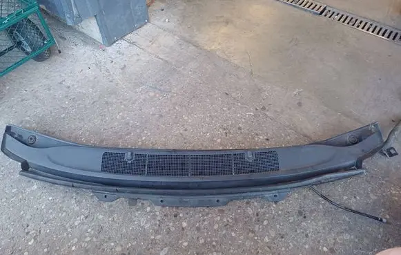 Opel Zafira C Wiper trim 13422832 333601545