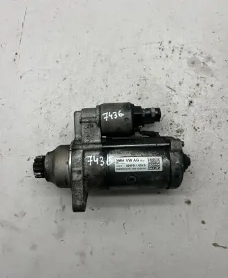 Volkswagen Golf VII Starter motor 02M911024S