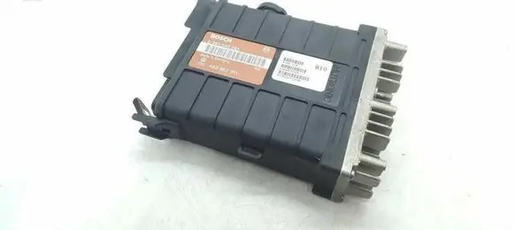 Volkswagen PASSAT B4 Engine control unit/module 0 261 200 251 443907311