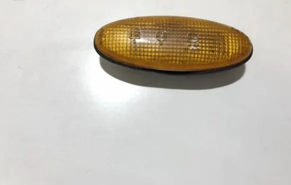 Mazda 626 Front fender indicator light 21461612 214-61612