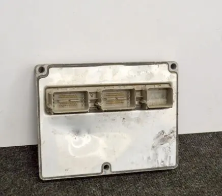 Ford C-MAX I Engine control unit/module 5M5112A650AD