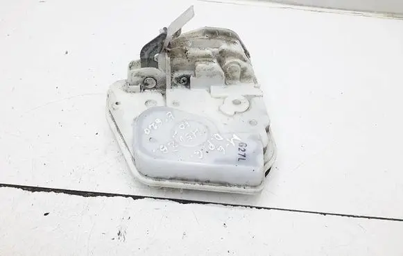 Mazda 6 Rear door lock