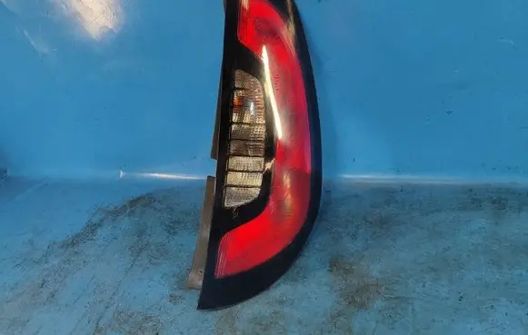KIA Soul Boot/trunk interior light 92402B2010
