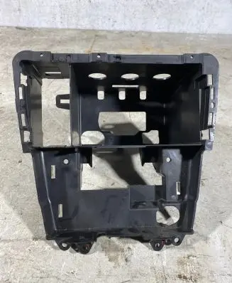 Volvo V70 Radio/GPS head unit trim 30722446