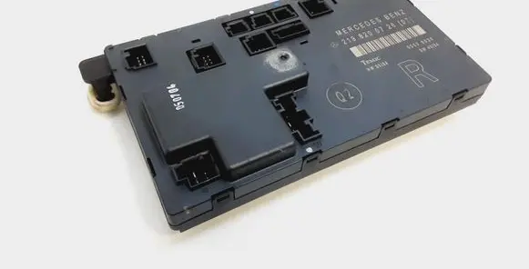Mercedes-Benz CLS C219 Door control unit/module 2198200726