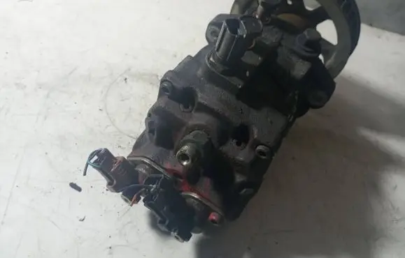 Toyota Corolla E120 E130 Fuel injection high pressure pump 2210027010 08D057505 0973000017