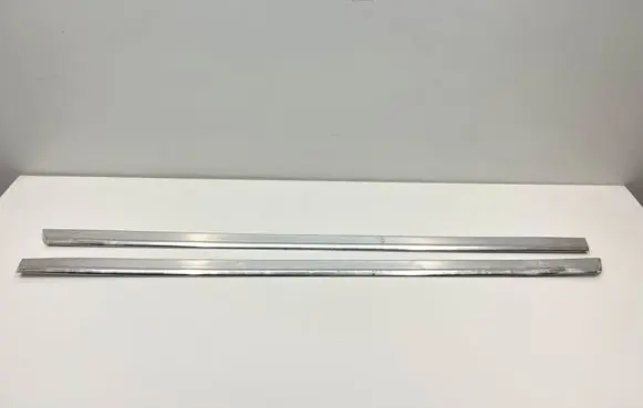 Mercedes-Benz SLC C107 Front door glass trim molding A1077280130 A1077280230