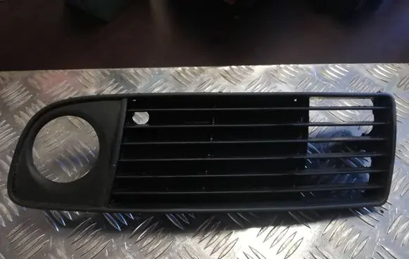 Audi A6 S6 C4 4A Front bumper lower grill 4B0807681S