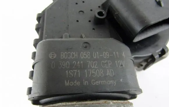 Ford Mondeo Mk III Wiper motor 0390241702
