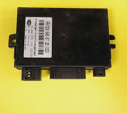 Mercedes-Benz C W203 Tow bar trailer control unit/module 0295456732