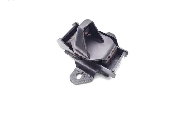 Volkswagen New Beetle Engine mount bracket