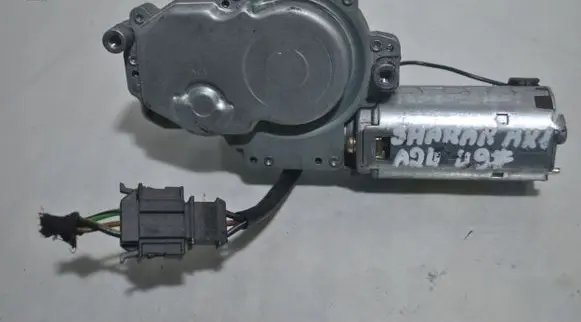 Seat Alhambra (Mk1) Rear window wiper motor 7M0955713B