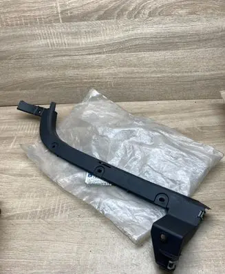 Opel Omega B1 Rear bumper mounting bracket 90458932