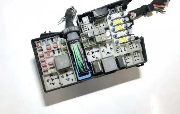 Ford Focus Fuse box set 3m5t14a067bc 3m5t-14a067-bc