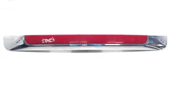 Trunk door license plate light bar