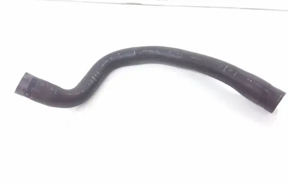 Volvo V70 Engine coolant pipe/hose