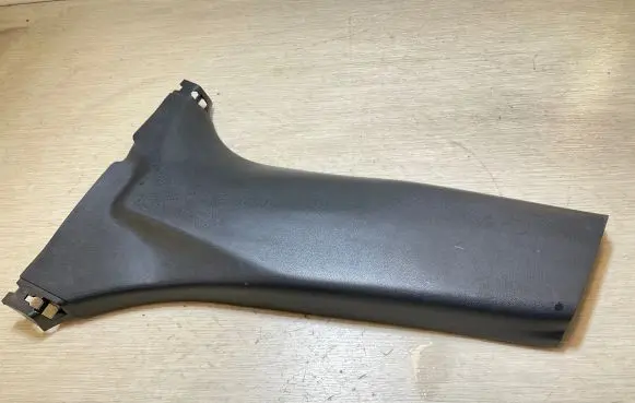 Nissan Leaf II (ZE1) (B) pillar trim (bottom) 769163NL0A