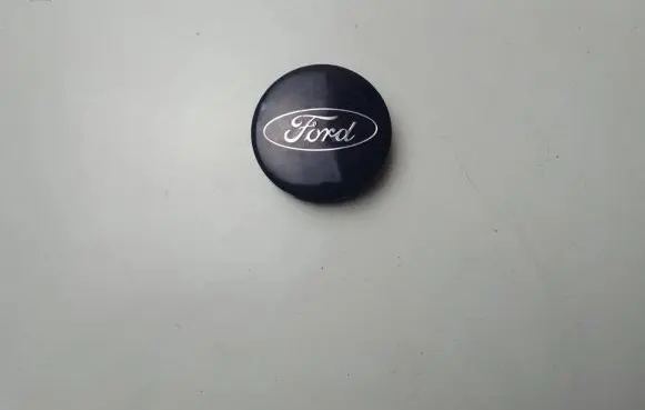 Ford Fiesta Original wheel cap 6M211003AA