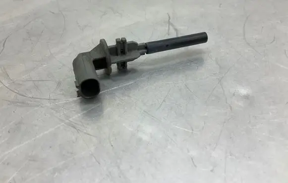 BMW 3 E90 E91 Coolant level sensor 7524612