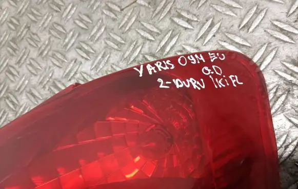 Toyota Yaris Rear/tail lights