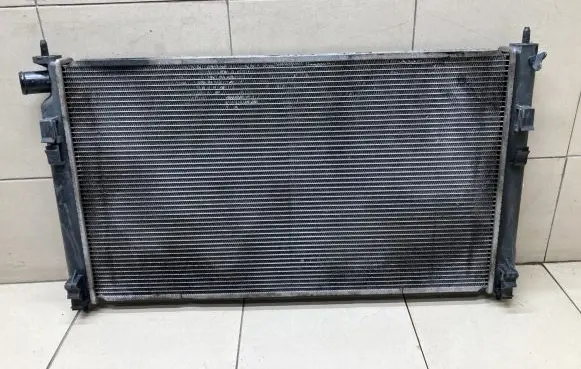Peugeot 4007 Coolant radiator