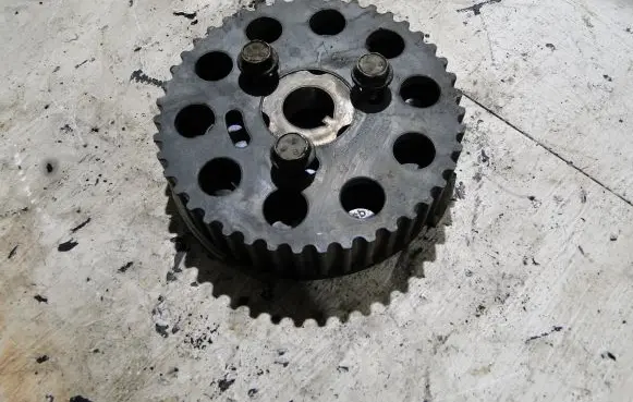 Skoda Superb B6 (3T) Camshaft pulley/ VANOS 03L109111